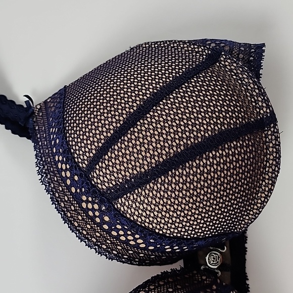 ⭐️2/ $30⭐️ La Vie en Rose Blue Mesh Nude Underwire Bra Magnetic Closure Size 34D - Picture 6 of 13
